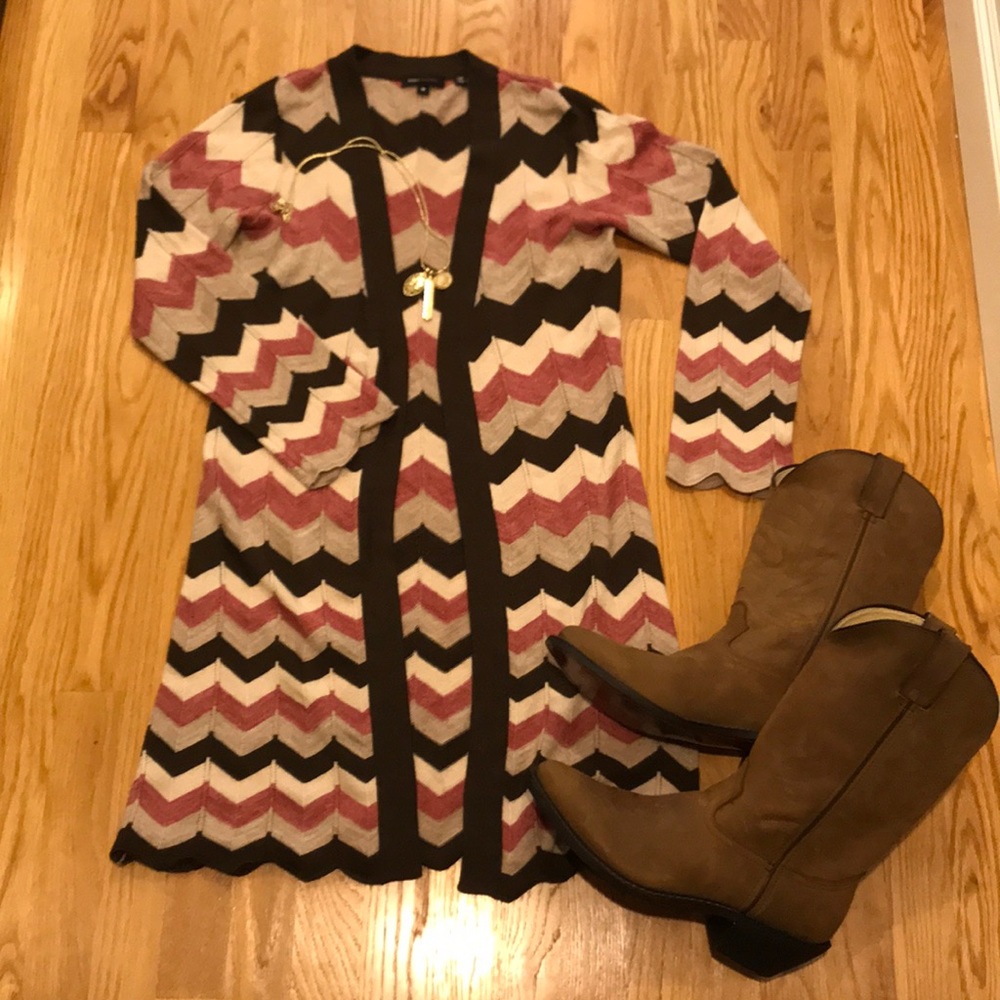 GORGEOUS BCBG tunic sweater!! Size M Like New!